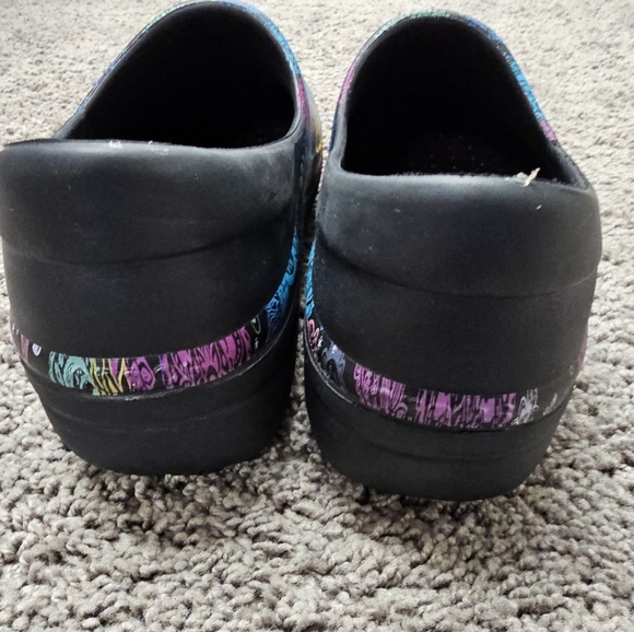 CROCS Neria Pro II Graphic Clog Women’s 11 W Black Colorful Paisley Dual Comfort - Picture 3 of 8